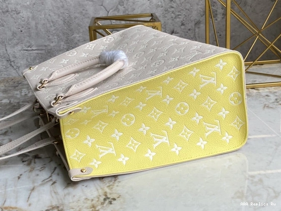 AAA Pruses Bags MM VUITTON ONTHEGO LOUIS 0727